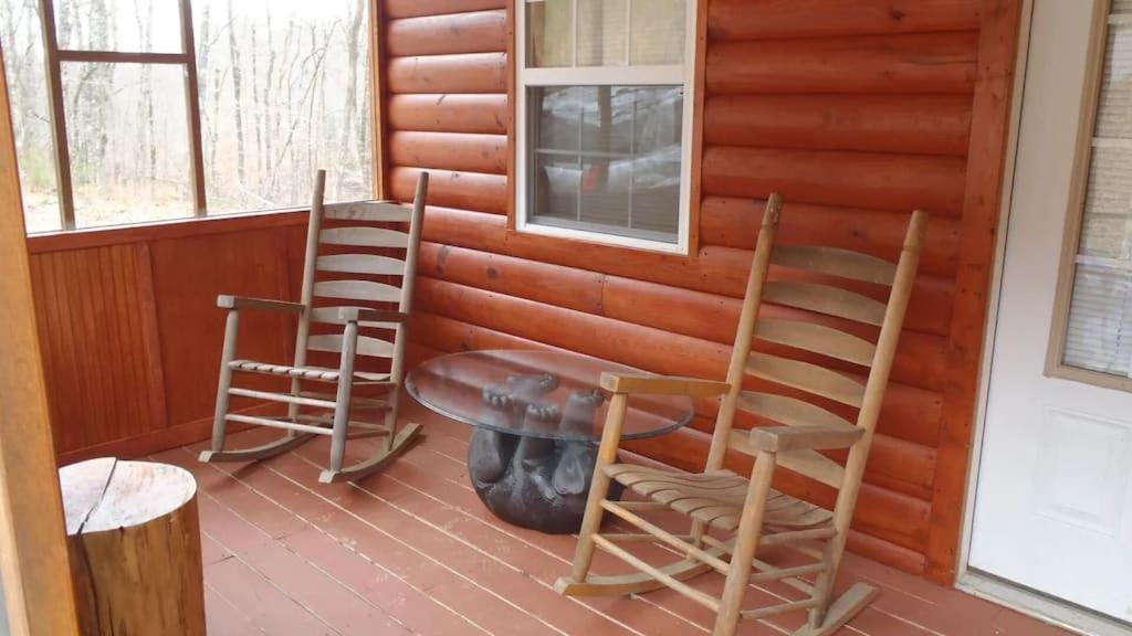 Gas Fireplace, Firepit, And Cedar Adirondack Chair Holiday home *